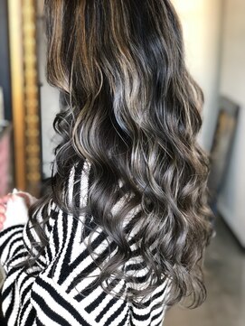 ドロップヘアー DROP HAIR ハイライト+バレイヤージュ
