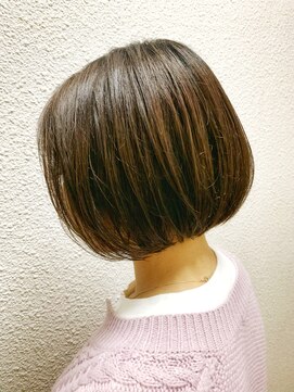 ビグディーサロン 武庫川(BIGOUDI salon) 大人可愛いショートボブ