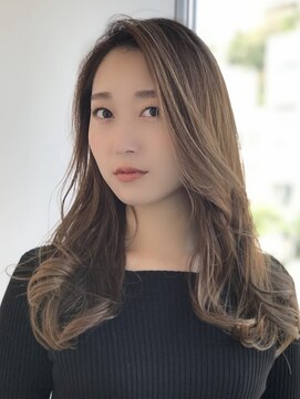 ディオ アンド ルーチェ アット(Dio&Luce at.) 【麻布十番・六本木】ベージュカラー＆前髪なしのセミロング