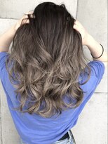 ルモア(RUMOR)&nbsp;カラーマニアだからできる他とは違うシャドールーツグラデ♪