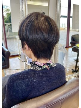 ルッツ(Lutz. hair design) 大人ショート＋イノアカラー/ダークブラウン【犬山良慈】