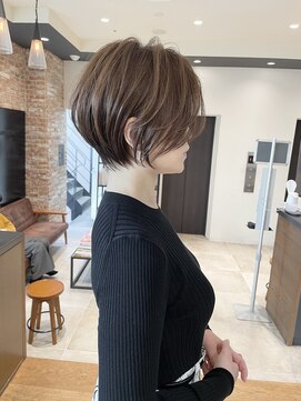 バンプ ギンザ(BUMP GINZA) 《30代40代》白髪ぼかしハイライト×前下がりボブ【イケダ】