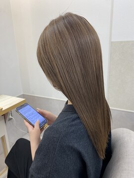 トゥーリ 春日店(tuuli) ハイライト!アッシュベージュからー!