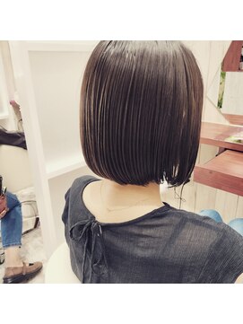 オリバー 諫早店(ORiVER) 前下りボブ