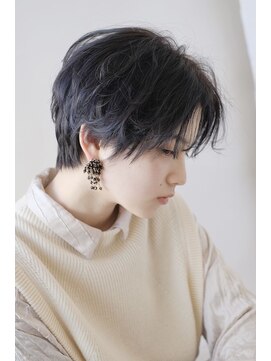 トリッカ 銀座(tricca) センターパート小顔ショートハンサムショート/20代30代40代