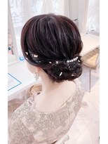 アマレット 東京駅八重洲店(amaretto)&nbsp;大人めシニョンスタイル