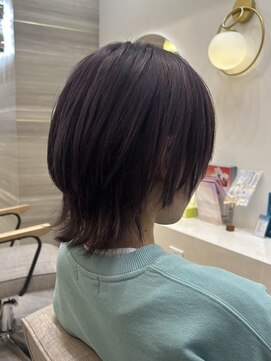 ラビス クローバー(Lovis clover) パープルカラーでショートウルフカット♪あゆむ