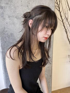 ミリ(mm) レイヤーカット/ウェットヘア/オリーブベージュ