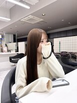 ユナイテッド 横浜(UNITED) 【大内萌花指名】ブリーチなし　ヘーゼルベージュ