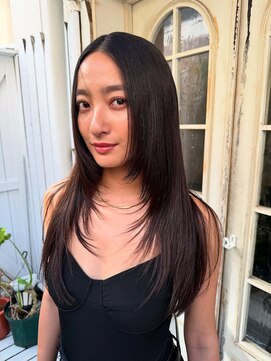 アデ オモテサンドウ(ade omotesando) 髪質改善とレイヤーで叶えるエレガント黒髪スタイル