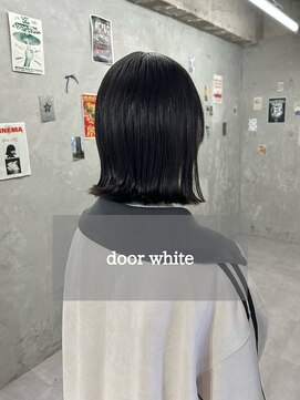 ドアホワイト(door white) 【doorwhite 新松戸 Kanna】外ハネボブ