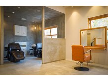 シルキー(Silky)の雰囲気(カフェ風の内装とインテリアで非日常をお過ごしください♪)