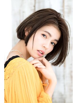 ティファ 自由が丘店(Tiffa) ワンレンクラシカルボルドー伸ばしかけ小顔切りっぱなしボブ