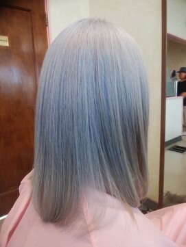 ウィット アンド ラファム Wit &La Famme ホワイトカラーはブリーチ命！