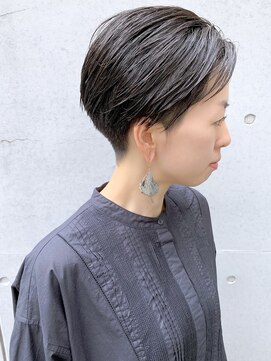 モリオ フロム ロンドン 成増店 黒髪ショート刈り上げ_アッシュブラウン，オフィスコンサバ