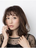 顔周りエアリーで小顔ミディアム（＝ライトサファリベージュ）