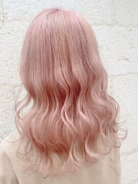 ティンク 横須賀中央(Tink) ホワイトフラミンゴカラー◎