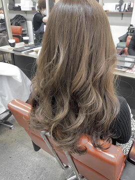 ベルクープス 天王寺店(Belle Coupes) 【ベルクープス天王寺】足立美佐恵　アディクシーシルバー