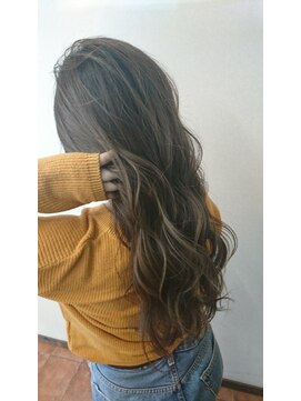 シロトータルデザイン(shiro total design) ナチュラルハイライト×レイヤー