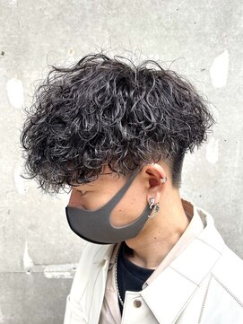 クオンヒール 堺筋本町店(QUON HEAL) スペインカール/スパイキーショート/フェザーパーマ/マッシュ