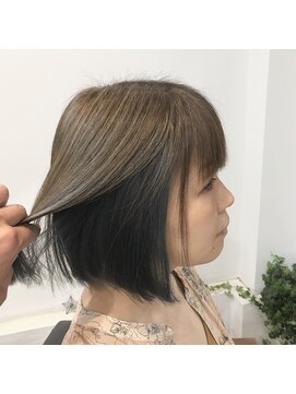 リップス ヘアー(Lips hair) ブルージュ系インナーカラー♪
