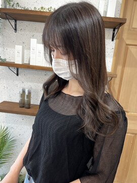 ジーナ 川崎(Zina) 透明感ブラウン