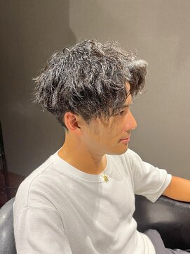 ビーダンディー(Bee dandy) ビジネスツーブロックショート ツイストスパイラルパーマ