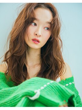 ロージィー バイ リトル(Rosy by little) かきあげセンターパートリラックスウェーブ［天神駅］