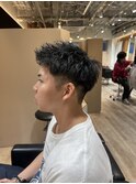 短髪スタイル
