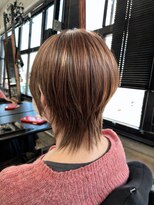 カットカットカットヴェンティ(Cut!Cut!Cut!VENTI) ステップボーンカットでつくる大人ウルフショート