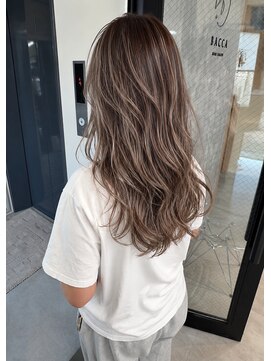 バッカ 横浜桜木町店(BACCA) ロングレイヤー/白髪ぼかしハイライト