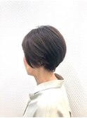 小顔ショート/ハンサムショート/暗めカラー/アッシュ/50代60代