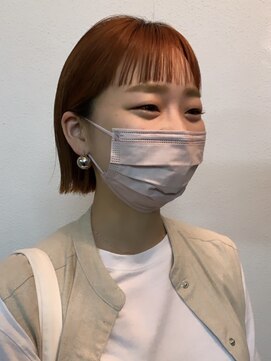 イエス(YES) オレンジカラー×オン眉×ミニボブ