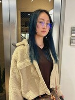 アルカナ 明治神宮前原宿(ARCANA)&nbsp;ブルーカラー　ネイビーカラー　ターコイズブルー　ウルフカット