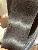 エムタニグチギンザ(M.TANIGUCHI GINZA)&nbsp;【ケラスターゼ】カクテルトリートメント/艶髪/ヘッドスパ