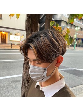 ケリーズグリーン(Kelly's Green) コントラストメッシュ×センターパート #蕃本 啓利