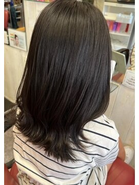 ロマンヤカタ ファース(ROMAN YAKATA fars) サラ艶ミディアムヘア＠田島