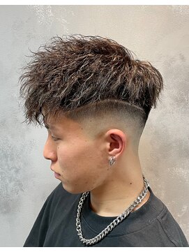 ワールドシップモトマチ(WORLD SHIP MOTOMACHI) ツイストスパイラルパーマ