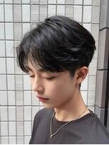 キングオブヘア バイ ノイズ 梅田茶屋町店(KING of hair by NOISM)&nbsp;センターパートパーマメンズウルフカットメンズ髪型ヘアスタイル