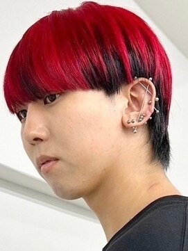 ウィコ 新宿(WICO) レッド×インナーブラック[新宿駅/韓国マッシュ/ベリーショート]