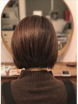 アス(Us) シンプルなデザイン