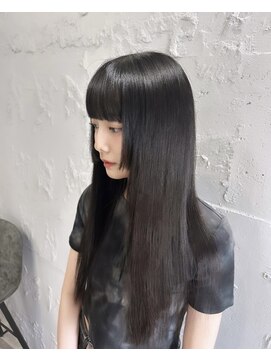 フィーネ(Fi-Ne) 黒髪ロング