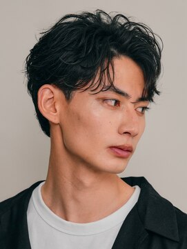 フィフスパーク(fifth PARK) 自然な毛流れでラフにキマるセンターパート×フェザーパーマ