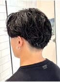 サーフバッグワイルドパーマ刈り上げツーブロックセンターパート