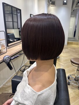 ケーツー 谷町(K-two) 収まりの良いショートボブヘア♪