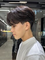 カルム(kalm) 毛流れセンターパートニュアンスパーマカルマヘアメンズパーマ