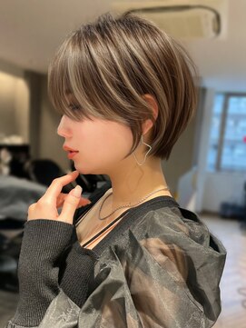 アスター 天神大名店(Aster) ハイライト/オリーブグレー/小顔に見えるヘア/ココアベージュ