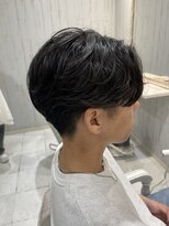 ルシール バイ アリア(Lucir by aria) センターパートニュアンスパーマ