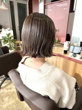 イロ ジェイアール JR奈良店(IRO) 切りっぱなしボブ×ベージュカラー