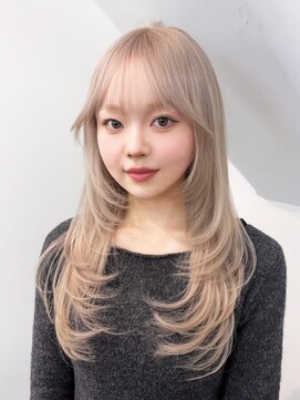 アルバム 新宿(ALBUM SHINJUKU) 前髪セミロングレイヤーブリーチ_F1537